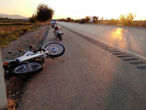 Devrilen Motosikletin Sürücüsü Yaralandı