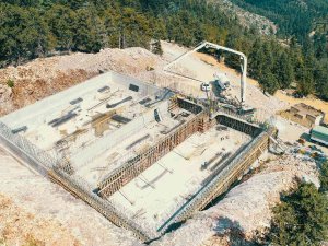 Toroslar’da Mahallelerin İçme Suyu Kapasitesi Artıyor