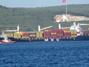 Çanakkale Boğazı’nda Konteyner Gemisi Makine Arızası Yaptı