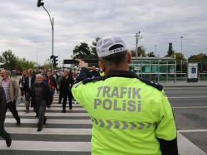 Yayalara Trafik Işıkları Uygulaması