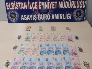 Kumar Oynarken Suçüstü Yakalanan 4 Kişiye 7 Bin 276 Lira Ceza