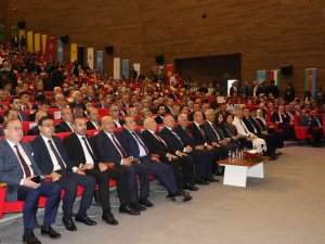 Ak Parti Genel Başkanvekili Yıldırım: “Bugün Ne Yazık Ki Adil Olmayan, Adı Konmayan Bir Savaş Var”