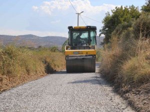 Efeler Belediyesi, Ova Yollarında Asfalt Çalışmalarını Sürdürüyor
