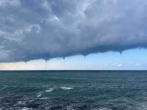 Bartın’ın Kurucaşile İlçesinde Hortumlar Oluştu