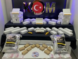 Kaçak Tütün, Sigara Ve Alkol Operasyonunda 7 Kişi Yakalandı