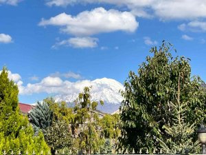 Ağrı Dağı’na Kar Yağdı