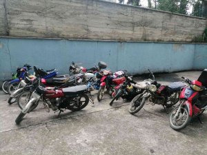 Polisten Motosiklet Uygulaması: 11 Motosiklet Trafikten Men Edildi