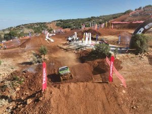 Adrenalin Tutkunları Merkezefendi Off-road Pistinde Buluştu
