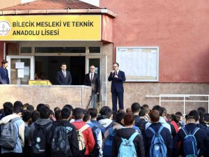 Vali Kızılkaya, Bayrak Törenine Katıldı