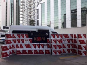 Hatay’da 900 Bin Adet Kaçak Makaron Ele Geçirildi
