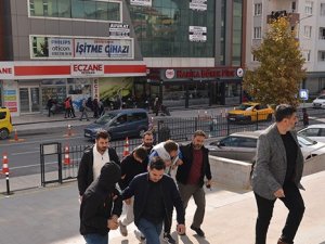 Motosiklet Hırsızları Kıskıvrak Yakalandı