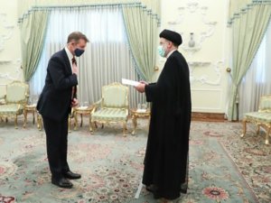 İ̇ran, İ̇ngiliz Büyükelçiyi Bakanlığa Çağırdı