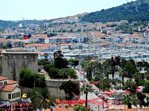 Ünlü Tatil Merkezi Çeşme’de Eylül Ayı Neredeyse Ağustos Ayı İle Yarıştı