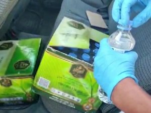 Kaçak Çay Kolisinde Sahte Alkol Sevkiyatına Polis Darbesi