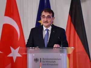 Enerji Ve Tabii Kaynaklar Bakanı Dönmez: "Türkiye, Komşu Ülkelerdeki Doğal Gazın Batı’ya Ulaştırılmasında, Gelecekte De Kritik Roller Üstlenebilir"