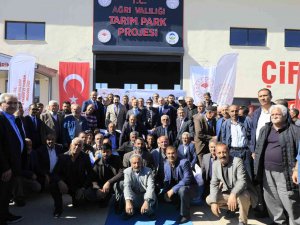 Ağrı’da Bin 60 Çiftçiye Hibeyle Buğday Tohumu Dağıtıldı