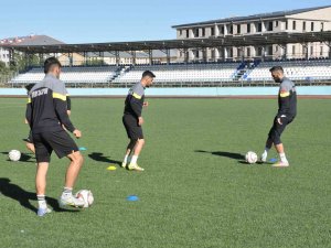 Kars 36 Spor Palandöken Maçı Hazırlıklarını Sürdürüyor