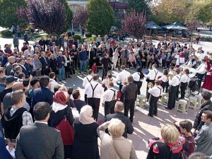 Yüzyılın Karma Sergisi Açıldı