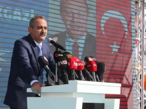 Bakan Özer: "Eğitim Sistemimiz 150’ye Yakın Ülkenin Nüfusundan Çok Daha Büyük"