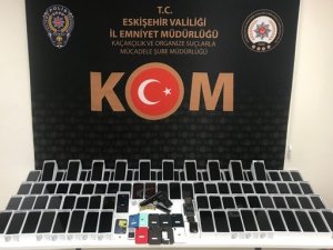 172 Adet Gümrük Kaçağı Cep Telefonu Ele Geçirildi