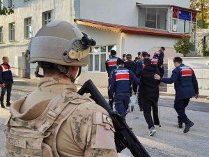 Yozgat’ta Deaş Operasyonu: 5 Gözaltı