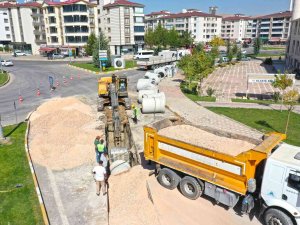 Elazığ’da Altyapı Yenileme Çalışmaları Sürüyor