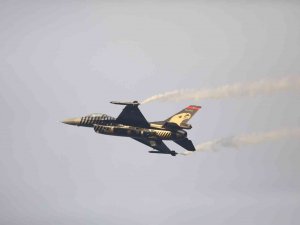 Mudanya Mütareke’nin 100’üncü Yılında Solotürk Nefes Kesti