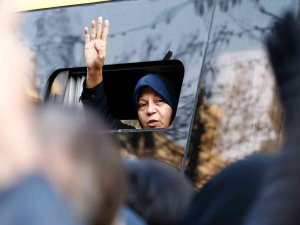 İ̇ran’ın Eski Cumhurbaşkanı Rafsancani’nin Kızı Tutuklandı