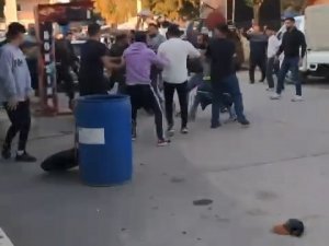 Bursa’da Pazar Esnafı Birbirine Girdi, Ortalık Savaş Alanına Döndü