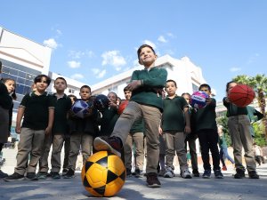 En Çok Atık Pil Toplayan Öğrencilere Hediye