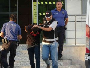 Uzun Namlulu Silah Ve Uyuşturucu Ticareti Yapan 6 Zanlı Tutuklandı