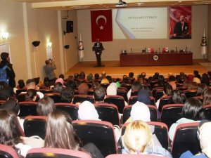 Dpü’de Dünya Dili Türkçe Konferansı