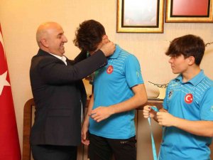Darıca’da Yeni Yıldızlar Yetişiyor