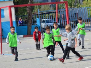 Yunusemre’de Yeni Dönem Futbolcu Taramaları Başladı