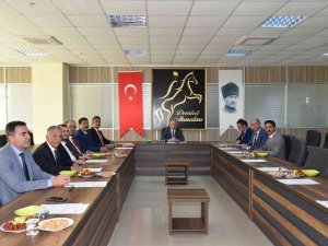 Vali Karadeniz Demirci Osb’nin İlk Müteşebbis Heyet Toplantısına Katıldı