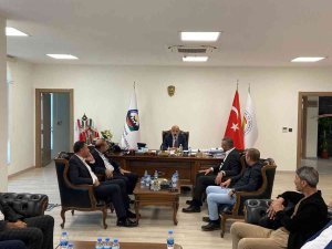 Dtso Adayı Karagöz’den Başkan Seçilen Rakibi Kaya’ya Nezaket Ziyareti
