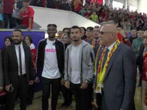 Kayserisporlu Futbolcular Lise Öğrencileriyle Buluştu