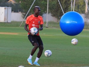 Antalyaspor’da Ndao, 5 Ay Sahalardan Uzak Kalacak