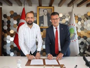 Alaşehir Belediyesi Kadrolu İşçilerine Brüt 2 Bin Tl Maaş Artışı