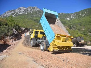 Şıhlar Mahallesi’nde 5 Kilometre Yol Asfaltlandı