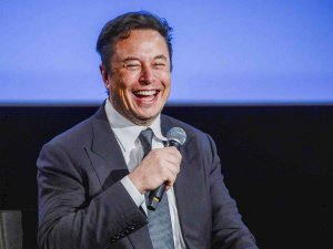 Elon Musk, Putin’le Görüştüğünü Yalanladı