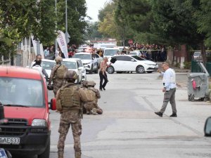 Sakarya’da Şehrin Göbeğinde Pompalı Tüfekli Dehşet