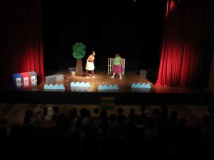 “Kitaplar Ülkesi” Oyunu Yalovalı Çocuklar İçin Sahnelenecek