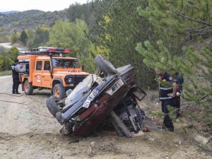 Mantar Toplamak İçin Yola Çıktıkları Otomobil Takla Attı: 2 Yaralı