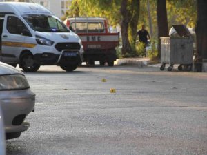 İ̇zmir’de Kreş Yakınında Silahlı Saldırı: 1 Yaralı