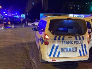 Kayseri’de 2 Otomobil Çarpıştı: 1 Yaralı