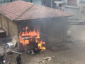 İ̇zmir’de Vicdansızlık: Kilitli Kulübedeki Köpek Yakılarak Telef Oldu