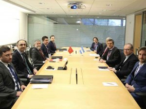 Hazine Ve Maliye Bakanı Nebati, Arjantin Ekonomi Bakanı Sergio Massa İle Görüştü