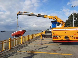 İ̇stanbul Boğazı’nda Kaçak Midye Avcılığı Yapan Şahıs Suçüstü Yakalandı