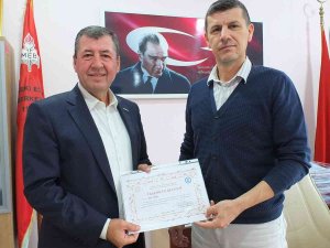 Telafi Eğitimine Katıldı, 58 Yaşında Üniversiteli Oldu